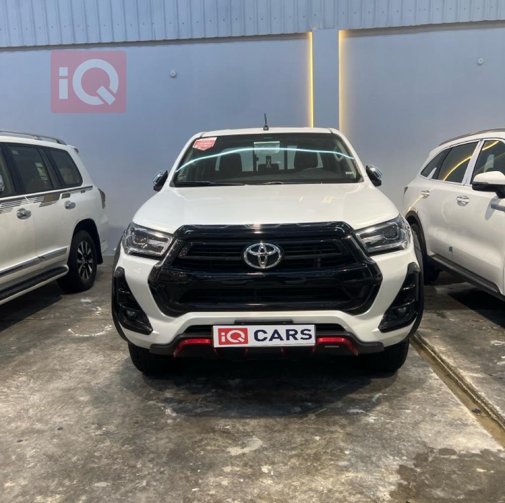 تويوتا هايلوكس